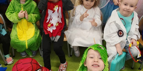 Powiększ grafikę: bal-karnawalowy-673570.jpg