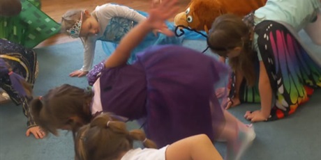 Powiększ grafikę: bal-karnawalowy-673589.jpg