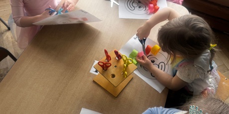 Powiększ grafikę: bal-karnawalowy-675364.jpg