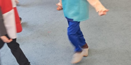 Powiększ grafikę: bal-karnawalowy-678383.jpg