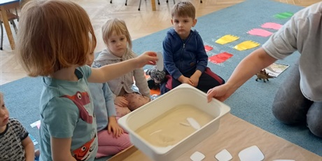 Powiększ grafikę: dzien-dinozaura-677693.jpg