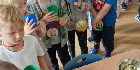 Powiększ grafikę: dzien-jablka-642159.jpg