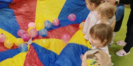 Powiększ grafikę: dzien-jablka-644352.jpg