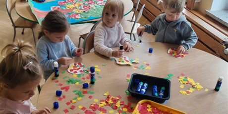 Powiększ grafikę: dzien-jablka-644355.jpg