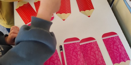 Powiększ grafikę: dzien-kredki-656873.jpg