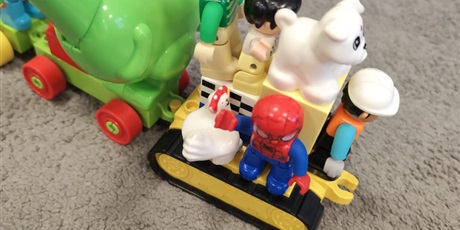 Powiększ grafikę: dzien-lego-671273.jpg