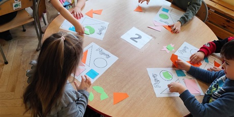 Powiększ grafikę: dzien-matematyki-685116.jpg