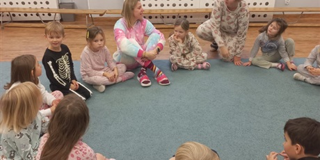 Powiększ grafikę: dzien-pizamy-akcja-na-rzecz-chorych-dzieci-z-gdanskich-szpitali-661819.jpg