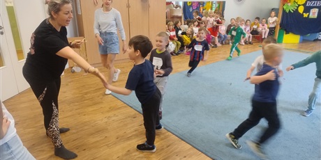 Powiększ grafikę: dzien-sportu-sprinetem-do-maratonu-622347.jpg