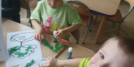 Powiększ grafikę: dzien-ziemi-609666.jpg