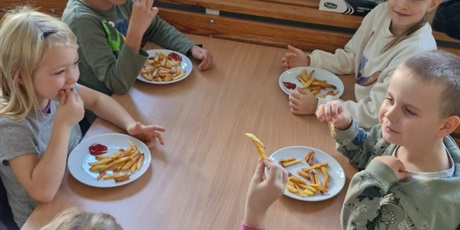 Powiększ grafikę: dzien-ziemniaka-649734.jpg