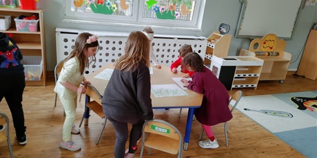 Powiększ grafikę: edukacja-przez-ruch-614175.jpg