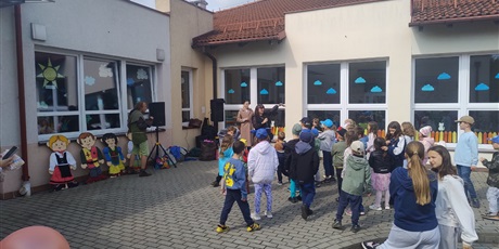 Powiększ grafikę: festyn-rodzinny-625204.jpg