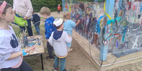 Powiększ grafikę: festyn-rodzinny-625214.jpg
