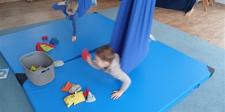 Powiększ grafikę: gimnastyka-z-pedagogiem-673624.jpg