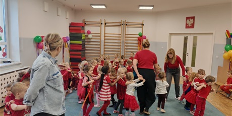 Powiększ grafikę: jesienny-bal-651582.jpg