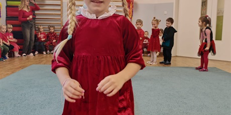 Powiększ grafikę: jesienny-bal-651601.jpg