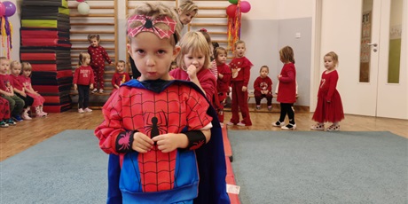 Powiększ grafikę: jesienny-bal-651603.jpg