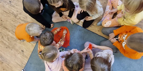 Powiększ grafikę: jesienny-bal-651621.jpg