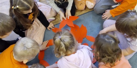 Powiększ grafikę: jesienny-bal-651625.jpg