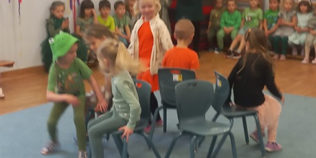 Powiększ grafikę: jesienny-bal-651638.jpg