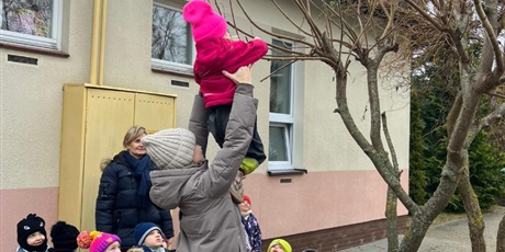 Powiększ grafikę: karmniki-dla-ptakow-zajecia-w-ramach-programu-zielonej-edukacji-gdansk-673096.jpg