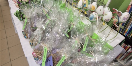 Powiększ grafikę: kiermasz-wielkanocny-dla-kucykowa-685101.jpg