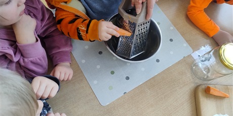 Powiększ grafikę: kisimy-kapuste-w-ramach-programy-zielona-edukacja-gdansk-675484.jpg