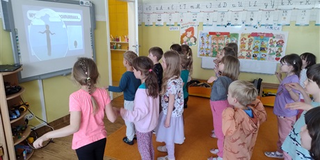 Powiększ grafikę: move-week-miedzynarodowego-swieta-radosci-ruchu-i-dobrej-energii-619243.jpg