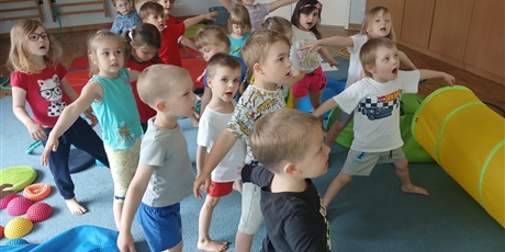 Powiększ grafikę: move-week-miedzynarodowego-swieta-radosci-ruchu-i-dobrej-energii-619256.jpg