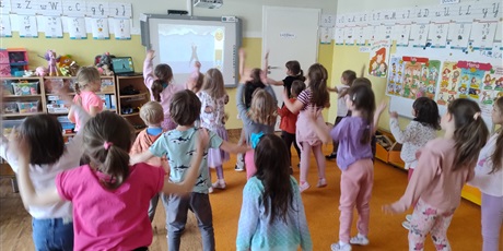 Powiększ grafikę: move-week-miedzynarodowego-swieta-radosci-ruchu-i-dobrej-energii-619857.jpg