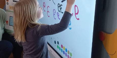 Powiększ grafikę: nauka-pisania-z-zastosowaniem-multimediow-673609.jpg