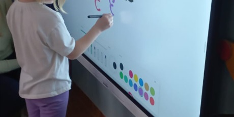 Powiększ grafikę: nauka-pisania-z-zastosowaniem-multimediow-673614.jpg