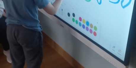 Powiększ grafikę: nauka-pisania-z-zastosowaniem-multimediow-680720.jpg