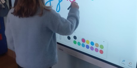 Nauka pisania z zastosowaniem multimediów