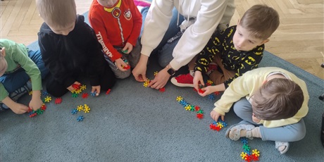 Powiększ grafikę: niebieskie-igrzyska-688163.jpg