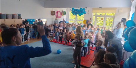 Powiększ grafikę: niebieskie-igrzyska-688174.jpg