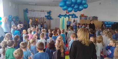 Powiększ grafikę: niebieskie-igrzyska-688176.jpg