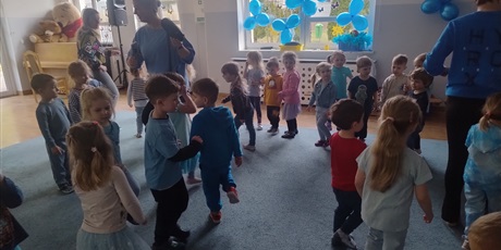 Powiększ grafikę: niebieskie-igrzyska-688181.jpg