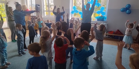 Powiększ grafikę: niebieskie-igrzyska-688182.jpg