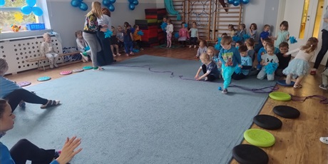 Powiększ grafikę: niebieskie-igrzyska-688187.jpg