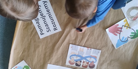 Powiększ grafikę: niebieskie-igrzyska-688194.jpg