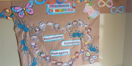 Powiększ grafikę: niebieskie-igrzyska-688219.jpg