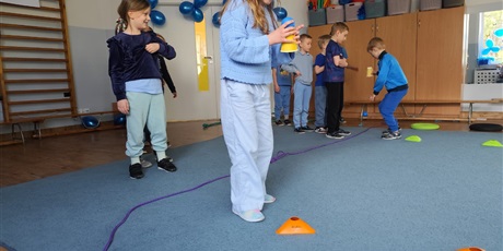 Powiększ grafikę: niebieskie-igrzyska-690498.jpg