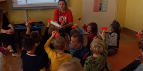 Powiększ grafikę: ogolnopolska-akcja-dziecinstwo-bez-przemocy-652164.jpg