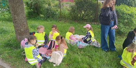 Powiększ grafikę: piknik-w-parku-chirona-619210.jpg