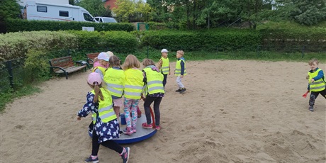 Powiększ grafikę: piknik-w-parku-chirona-619229.jpg