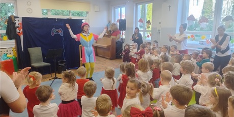 Powiększ grafikę: piksel-w-akcji-spotkanie-z-akademia-artystyczna-art2you-653616.jpg