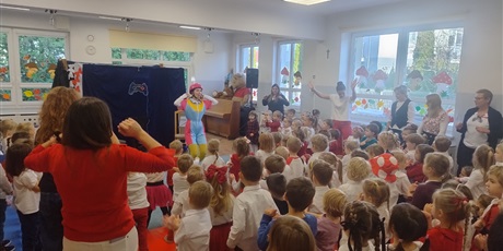 Powiększ grafikę: piksel-w-akcji-spotkanie-z-akademia-artystyczna-art2you-653617.jpg