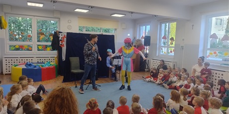 Powiększ grafikę: piksel-w-akcji-spotkanie-z-akademia-artystyczna-art2you-653621.jpg